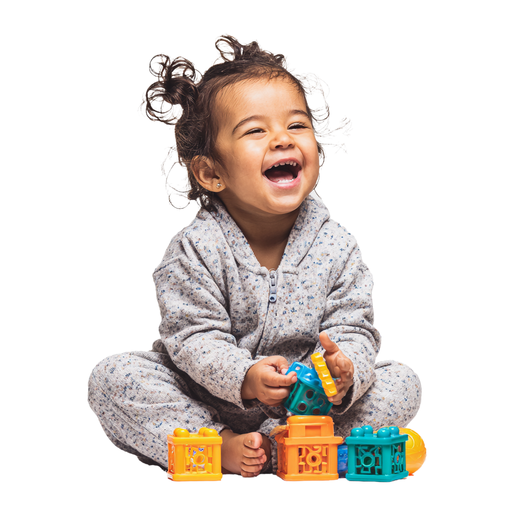 d001o_photo_of_happy_smiling_toddler_playing_with_toys._trans_fb0705ed-6b64-4a48-a914-804c5742d5b6_1